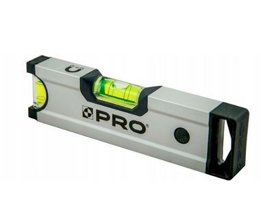 Poziomica PRO600 anod.srebrna magn. 17cm