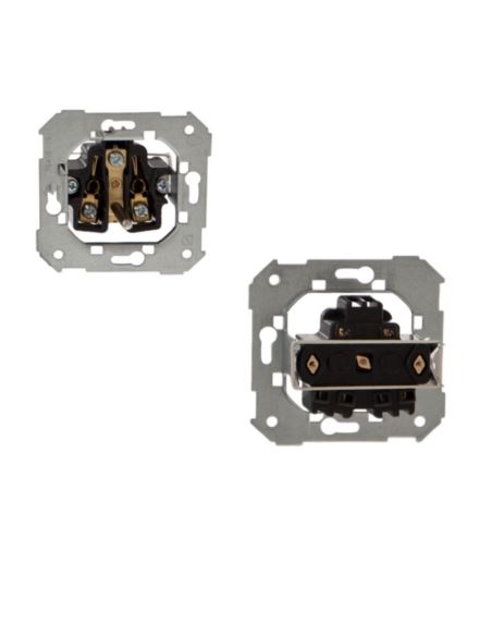 Simon 82 Gniazdo pojedyncze z/u 16A mechanizm