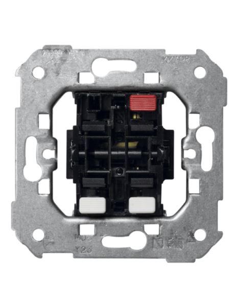 Simon 82 Łącznik świecznikowy