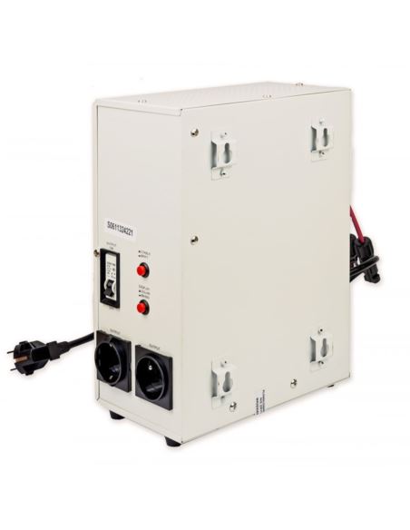 Przetwornica solarna GREEN BOOST PRO 4000 SINUS